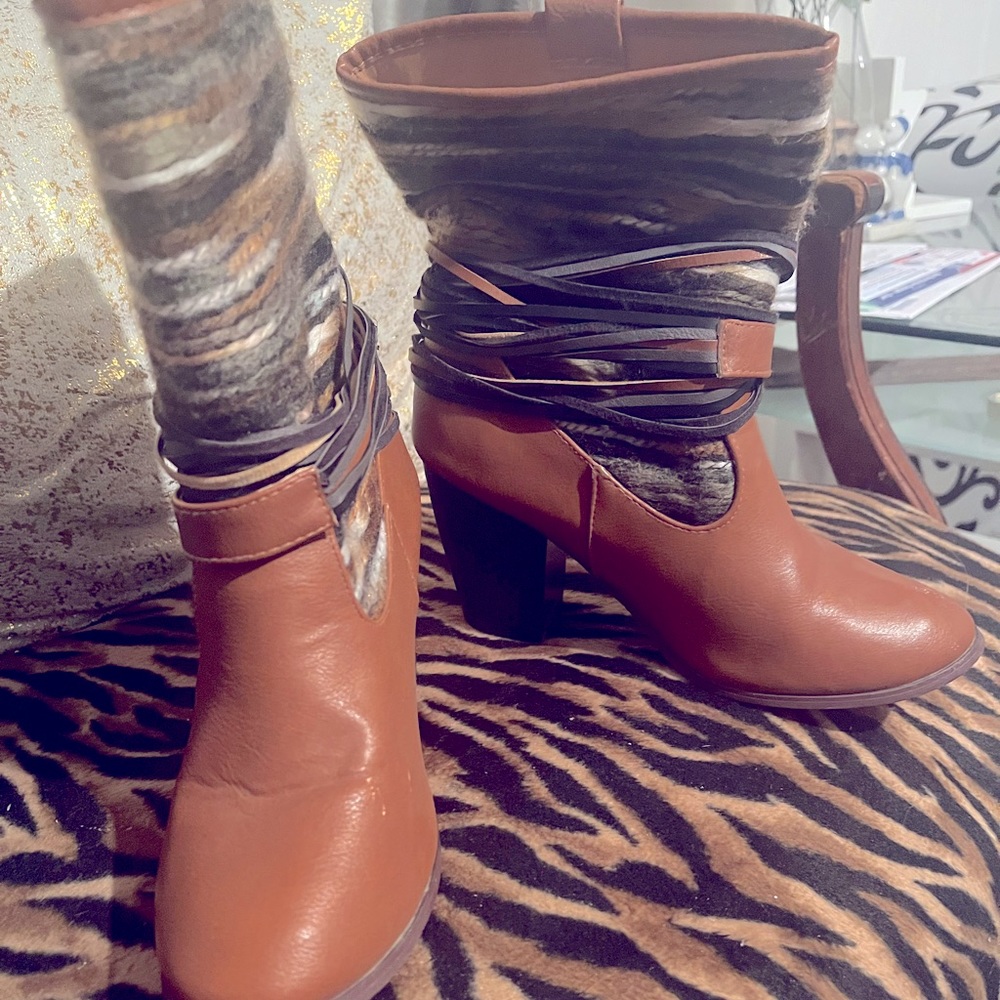Francescas BNWOT booties